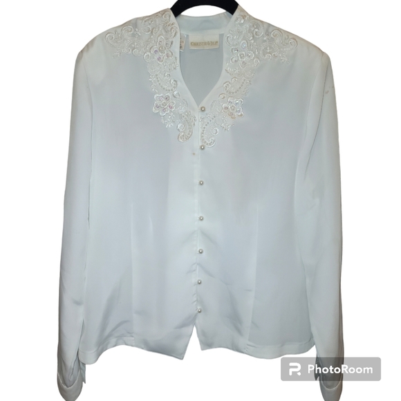 Vintage Blouse button up with embroidery on collar - Picture 1 of 6